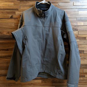 Arc'teryx LEAF Drac Softshell Jacket in Wolf Gray